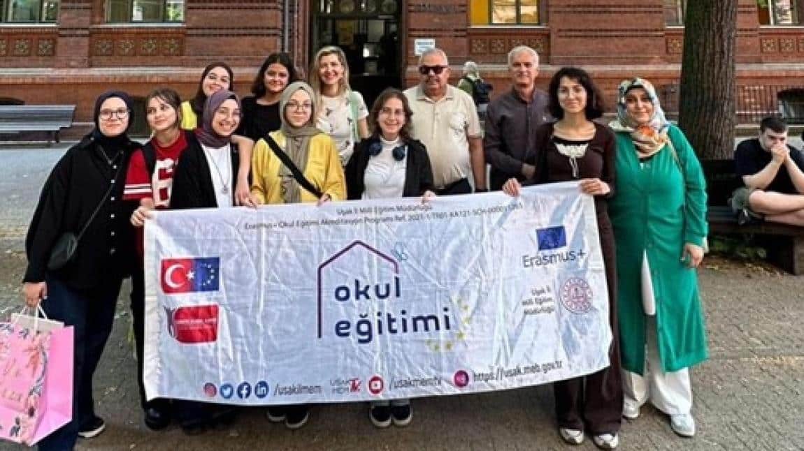 ERASMUS PLUS PROJESİ KAPSAMINDA BERLİN'DEYİZ.